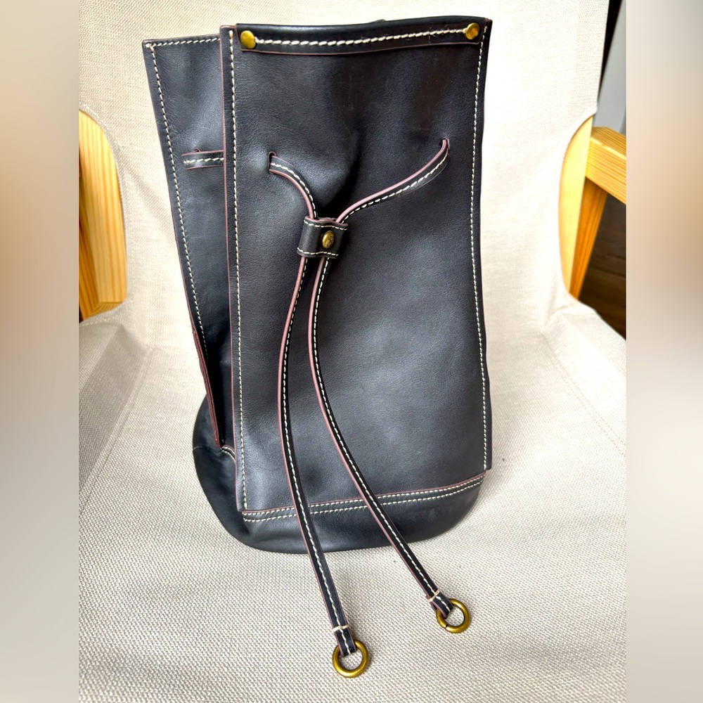 HOBO International Matte Black Leather Coast Sling Backpack Crossbody